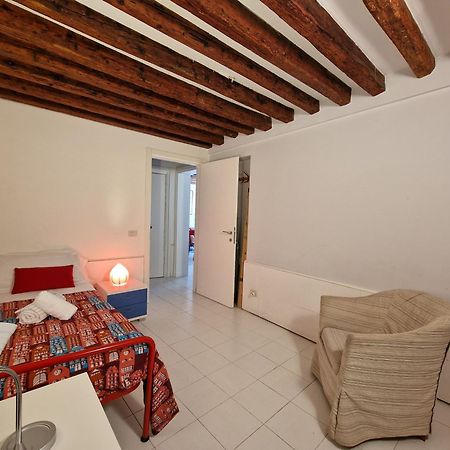 Veneziacentopercento Rooms מראה חיצוני תמונה